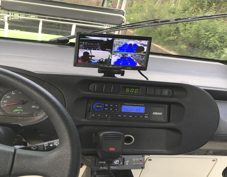 ecran videosurveillance dans autocar